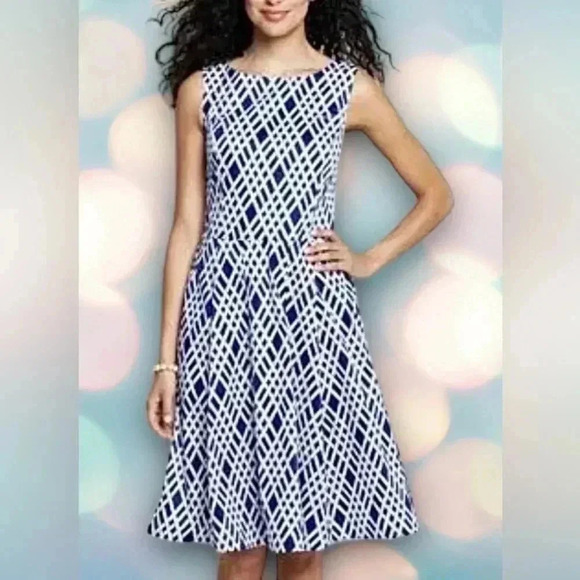 Lands End Patterned Dress - Picture 1 of 12